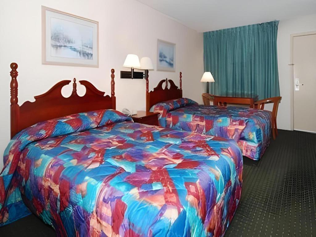 Econo Lodge Мерідіан Екстер'єр фото